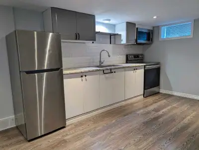 South Windsor 2 bed 1 bath Lower Unit