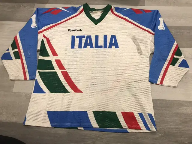 Game Worn Team Italy International IIHF Hockey Jerseys in Arts & Collectibles in City of Toronto - Image 2