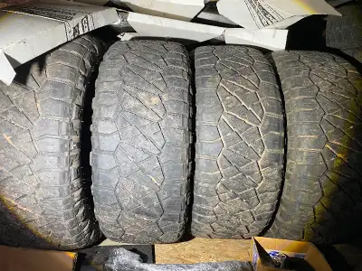 Set of 4 Nitto Ridge Grappler 275/55/20