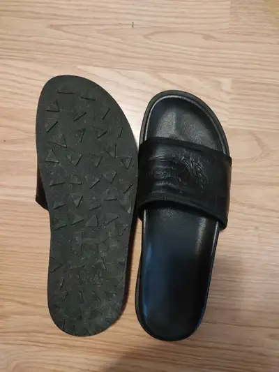 Pair/Sandals, View more