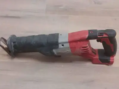 Milwaukee Tiger Sawzall, Reciprocating Saw Uses 18 volt charger Works well