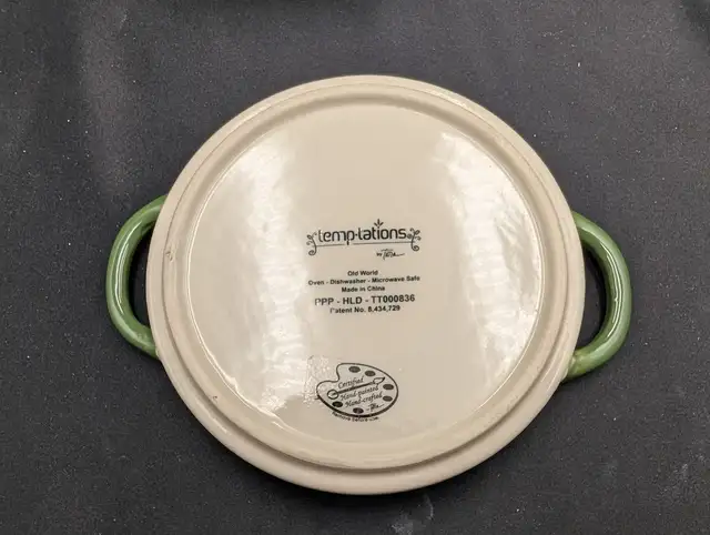 Temp-tations Old World Green Bowl with Lid-It in Home Décor & Accents in Calgary - Image 10