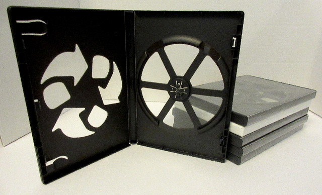 DVD Case 6 pc LOT (BKUltraLight 1 -Disc x5 + Bonus 1-Disc White) in CDs, DVDs & Blu-ray in Stratford