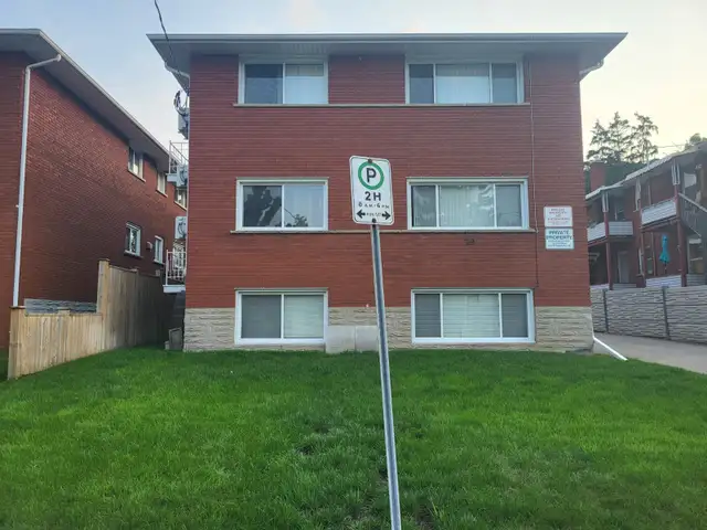 BACHELOR APT., OCT./NOV. 1, 2026, $1,150.00 PER MTH, PLUS HYDRO.