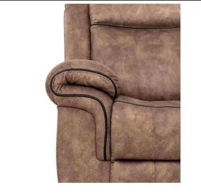 Rocker Recliner Sofa Chair in Chairs & Recliners in Mississauga / Peel Region - Image 5