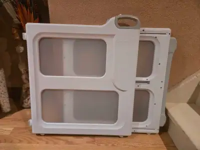 'Safety 1ST' Safety Gate, View more