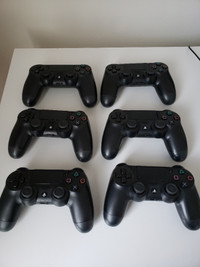 PS4 Controllers (black)