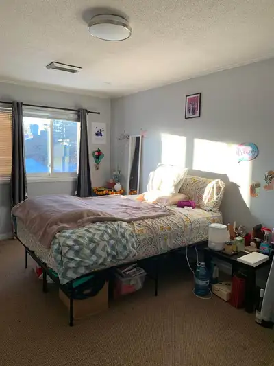 [HEAVILY DISCOUNTED] Spacious 1 Bedroom with Ensuite & Walk-In Closet – Female Only Available March...