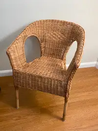 Wicker chairs (pair)