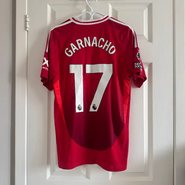 Manchester United Adidas Men's Red 2024/25 Home Jersey in Men's in Laval / North Shore - Image 3