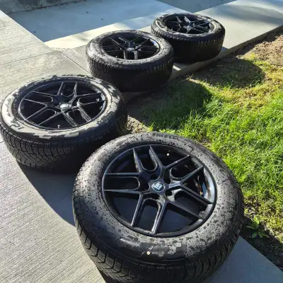 18" TOUREN GLOSS BLACK RIMS & PIRELLI WINTER TIRES (5x112 / TPMS) Selling a complete, premium winter...