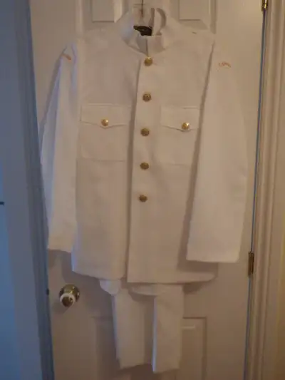 White Canadian Navy Service Dress Uniformthe size that I see is 6434 extra short { army size } on sh...