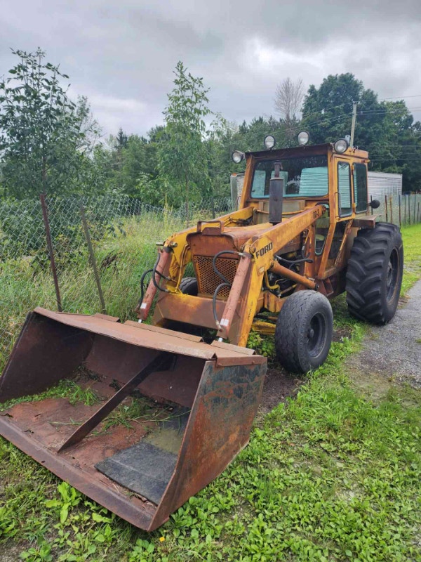 Ford 4500 industrial loader tractor Farming Equipment Ottawa Kijiji