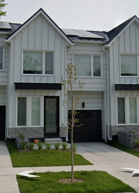 Barrie townhouse Rental - 3 bed 3 bath plus finished foyer