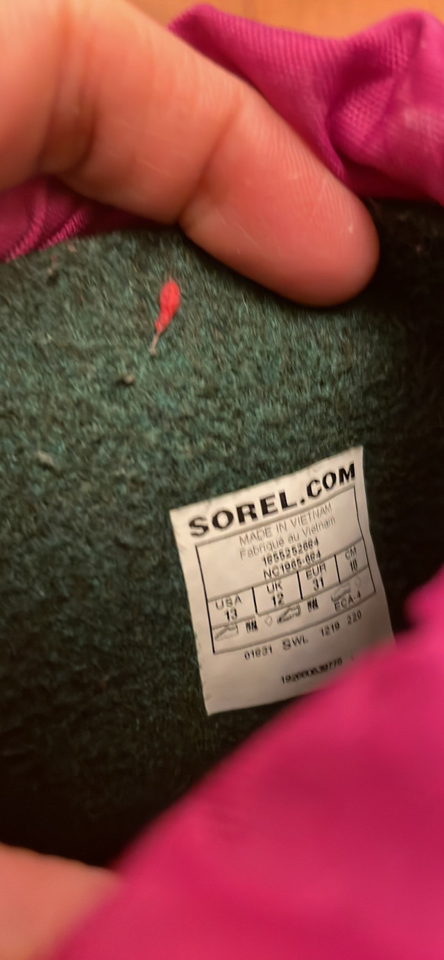 Like new Sorel Girls Snow Boots 13 in Kids & Youth in Mississauga / Peel Region - Image 3