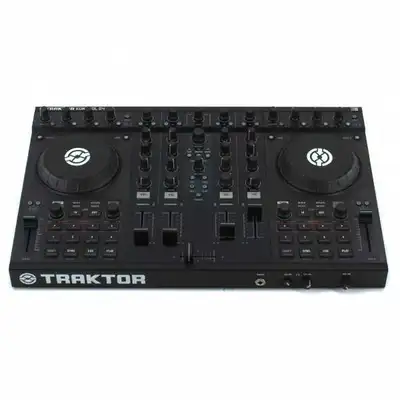 Traktor S4, View more