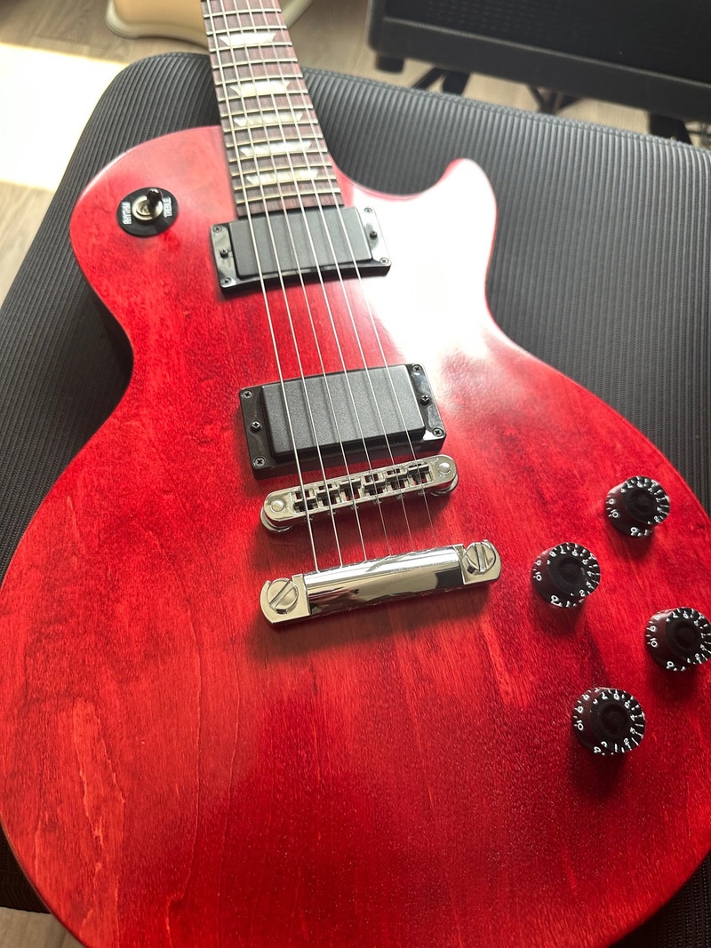 Gibson LPJ 2013 Satin Cherry Guitars St. Catharines Kijiji