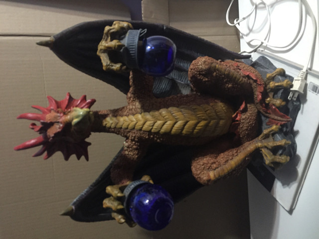 Dragon LAMPE médiéval à vendre dans Art et objets de collection  à Ville de Montréal - Image 2