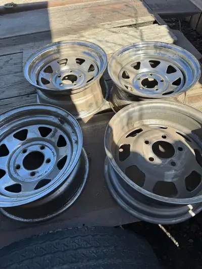 Four rims Size is 15-5/4/3/4 Pick up in Canyon Meadows please contact Murray calls only no text 403-...