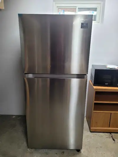 Samsung Stainless Steel Top Freezer Refrigerator Twin Cooling, View more