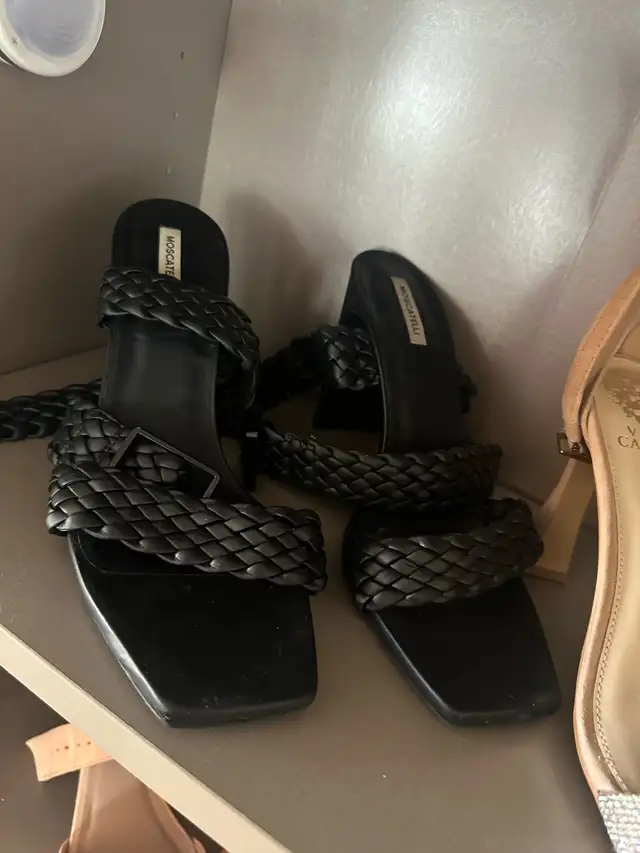  MOVING SALE – Women’s Shoes & Sandals  in Women's - Shoes in Mississauga / Peel Region - Image 11