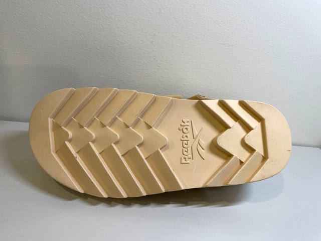 Reebok Beatnik / Utility Beige - brown size 9 [NEW] in Men's Shoes in City of Toronto - Image 2