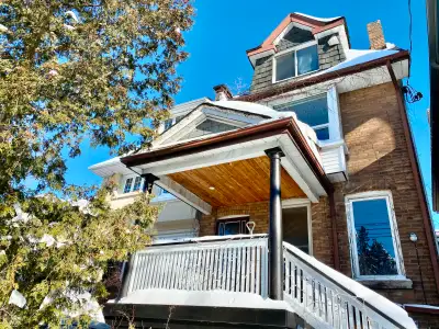 Bright Lofty Main Floor Unit with Decked Backyard , Living room and separate Bedroom in Converted Vi...