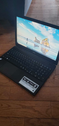 Acer Aspire Laptop 15.6" | AMD E2-6th Gen | 6 GB RAM | 1 TB