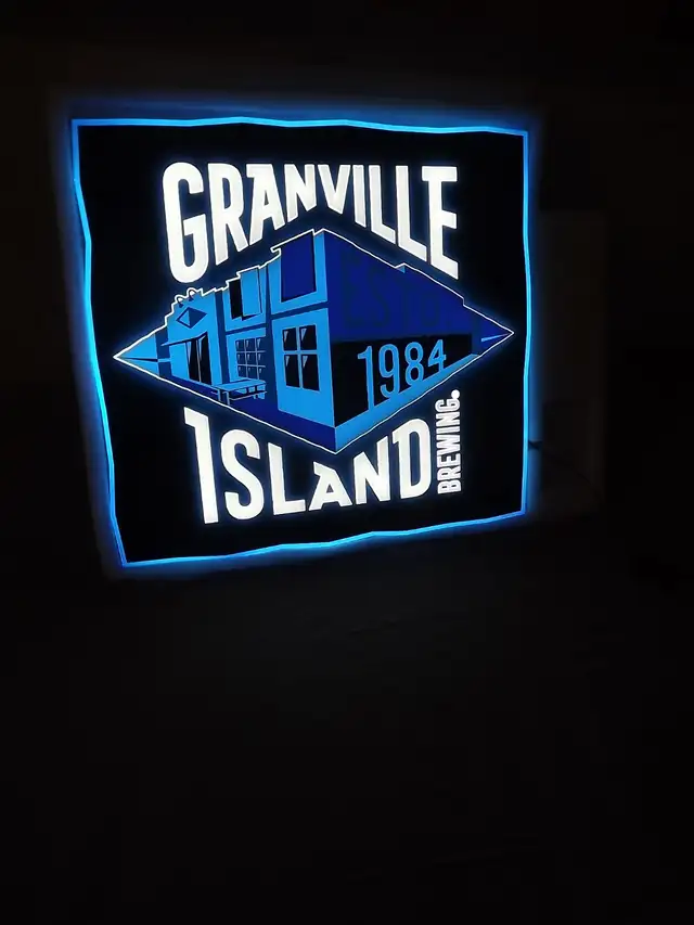 MOOSEHEAD ROUND LIGHT - UP SIGN/BAR & PUB SIGN/15 INCH DIAMETER in Arts & Collectibles in City of Toronto - Image 11