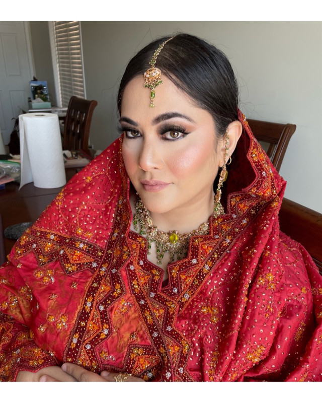 Professional bridal/party makeup artist in Wedding in Mississauga / Peel Region - Image 2