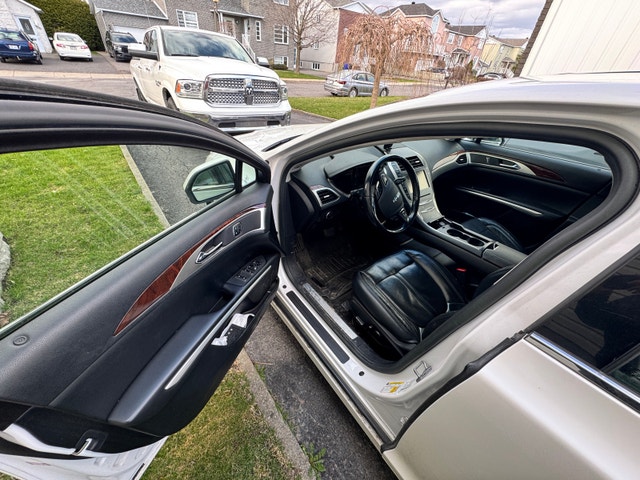 Lincoln MKZ 2016 V6 3.7 l AWD — photo 4