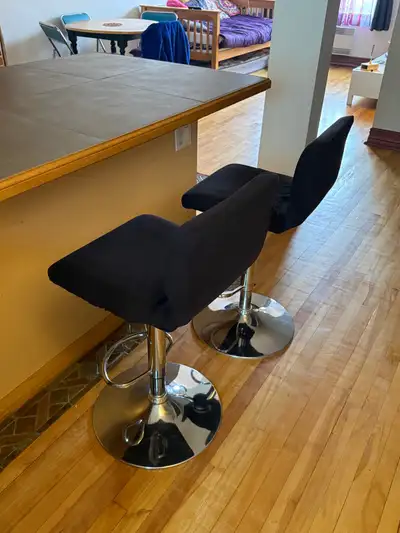 2 chaises hautes cuisine  , View more