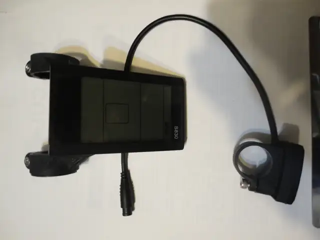 écran LCD S830 pour vélo électrique avec bouton +/on-off/- in Frames & Parts in Laurentides - Image 2
