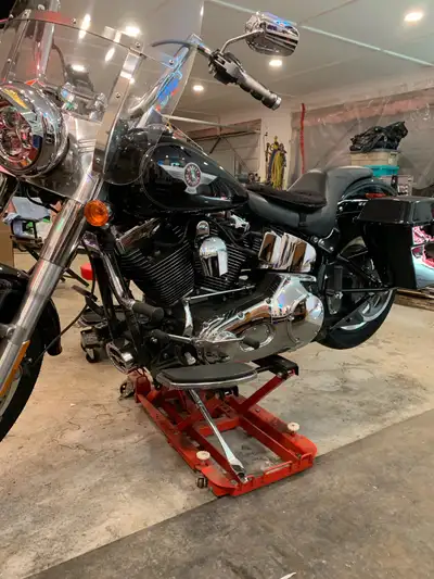 FOR SALE 2006 Harley Fatboy Excellent shape. 38000 km. Black in color. Vance and Hines Longshots. Ha...