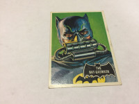 Topps 1966 BATMAN (Black Cowl) Original Card#43 THE BAT- GASMASK