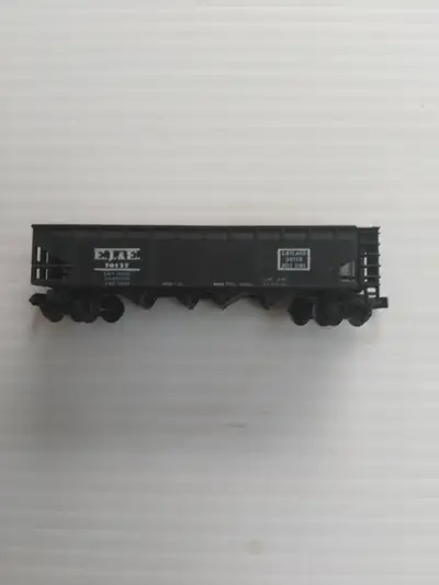 Made by Trix Plastic wheels rapido couplers Please view my other kijiji listings for great model tra...