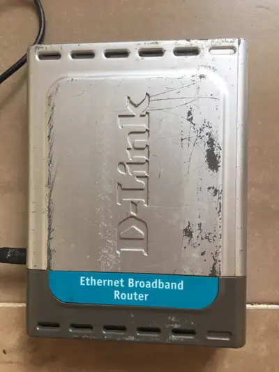 D-Link DI-604 Cable/DSL Router, 4-Port Switch, View more
