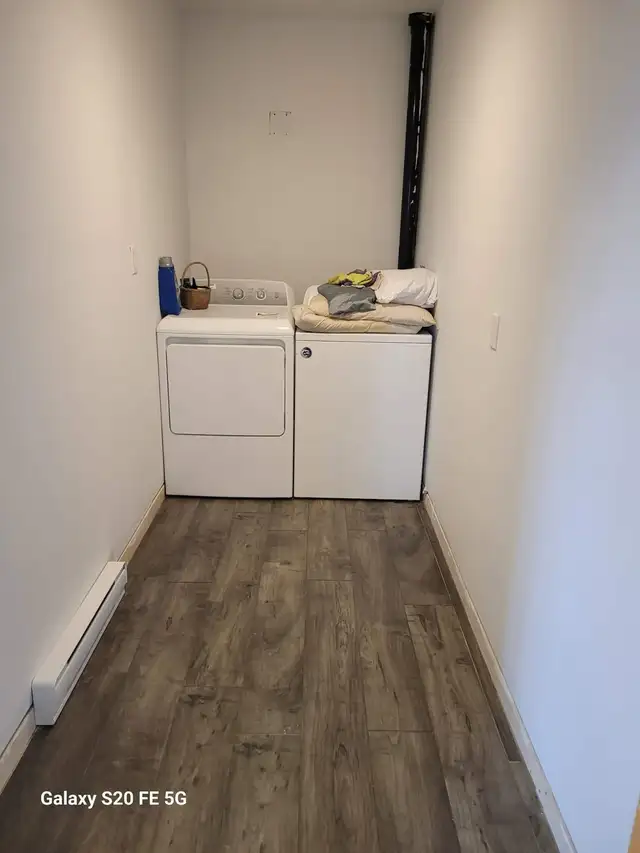 2 bedroom 2nd floor apartment for rent in Long Term Rentals in Saint John - Image 10