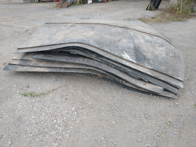 HEAVY DUTY RUBBER MATS 6X5FT 1IN THICK in Other Business & Industrial in Markham / York Region - Image 2
