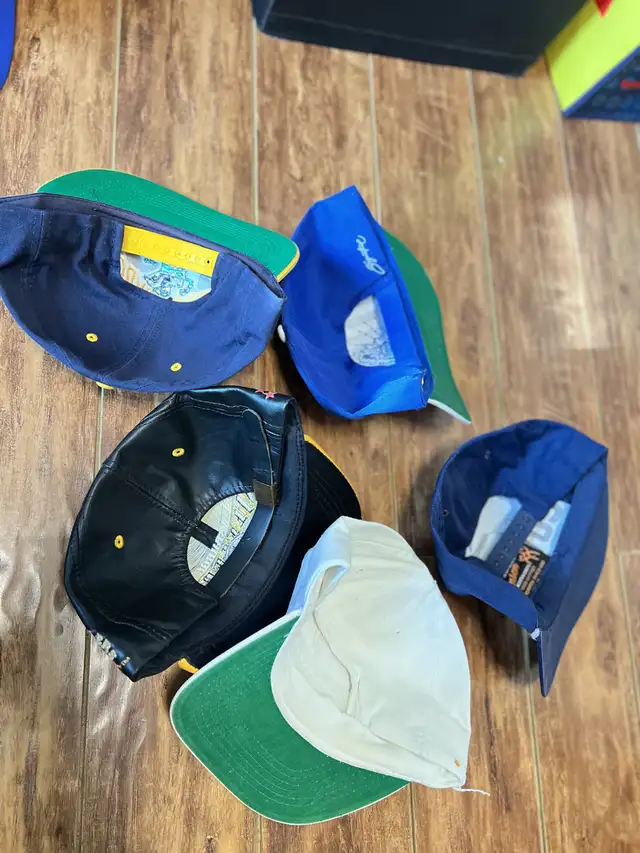 Assorted Hats64520012080386124