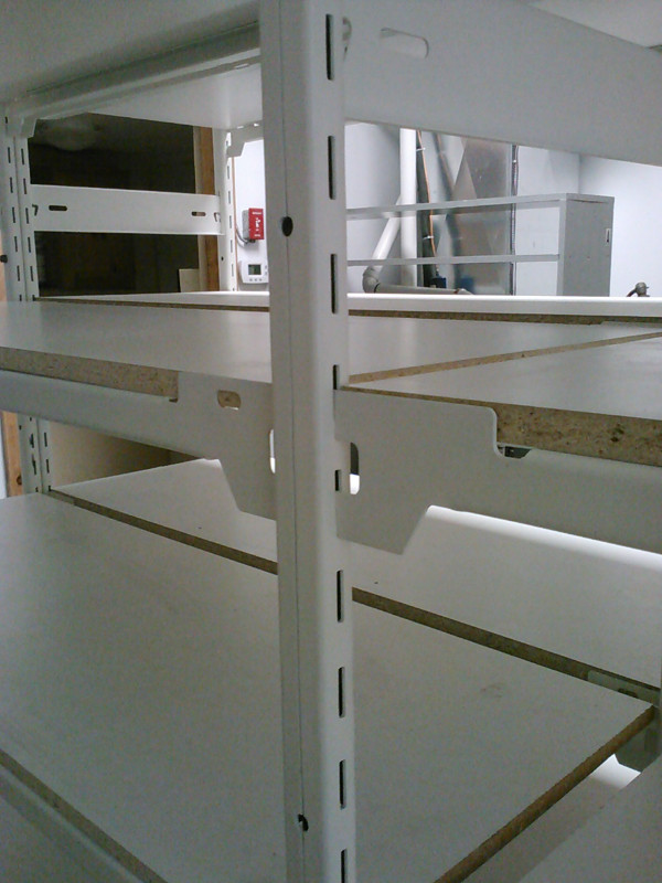 Shelving, EZ Rect Type 1 . . . 900 pcs 4' long shelf beams. in Industrial Shelving & Racking in Ottawa - Image 3