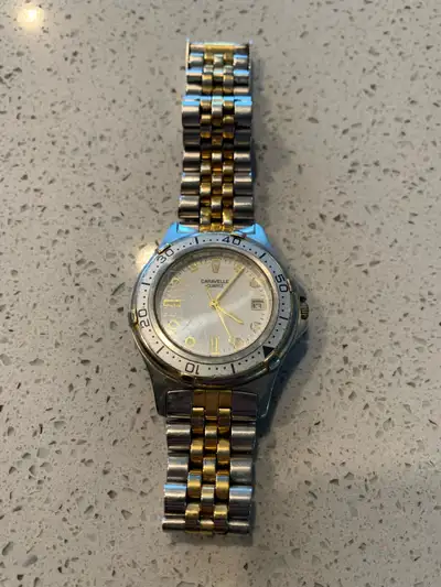 Men’s adjustable quartz watch, New battery, works great, just not needed anymore. Text if interested