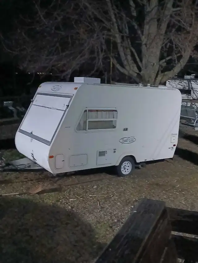 roulotte in RVs & Motorhomes in West Island - Image 7