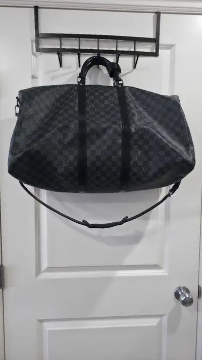 Louis Vuitton Keepall 55 Bandoulière, View more