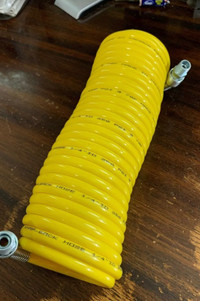 New (lot of 2) Yellow 250 PSI Nylon Recoil Air Hose ¼” ID x 25' 
