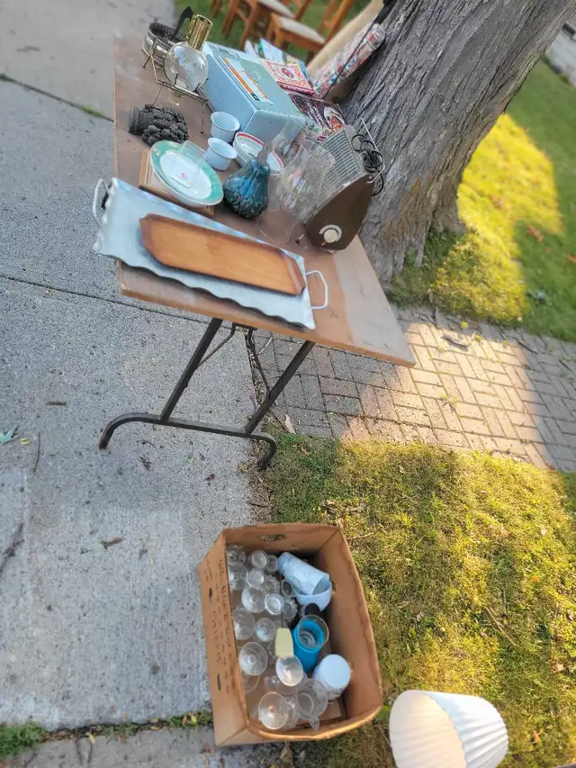 68 peel st free stuff in Free Stuff in Kawartha Lakes - Image 4