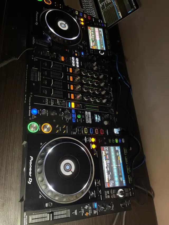 Cdj2000NXS2 & DJM900NXS2 for sale  in Performance & DJ Equipment in Markham / York Region - Image 8