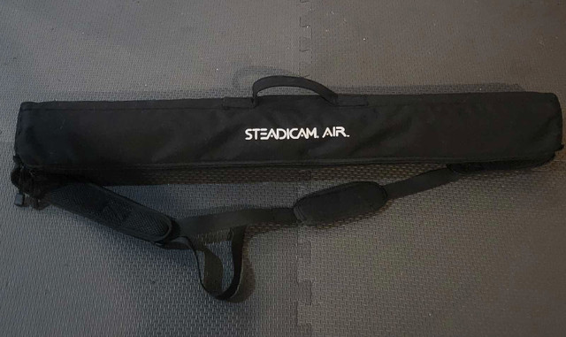 Steadicam Air-15 monopod in Cameras & Camcorders in Winnipeg