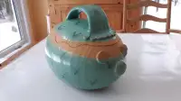 plat en céramique artisanale