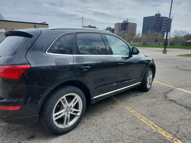 Audi Q5600046453644349442